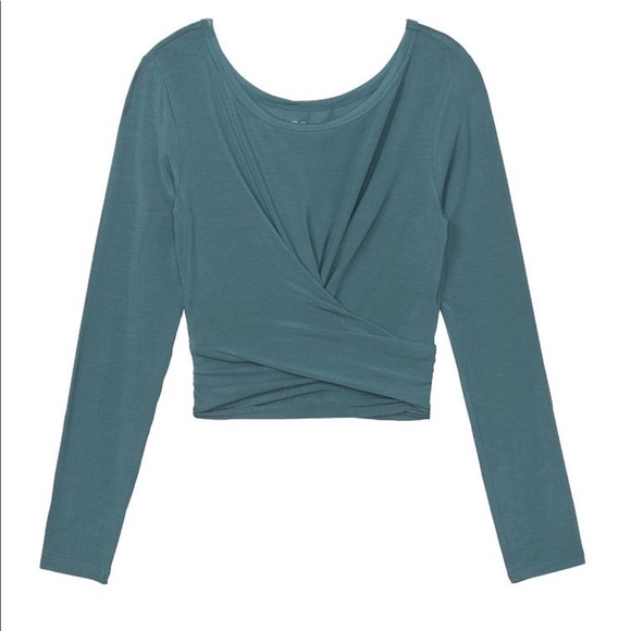 Victoria’s Secret long sleeved crop top - Picture 3 of 4